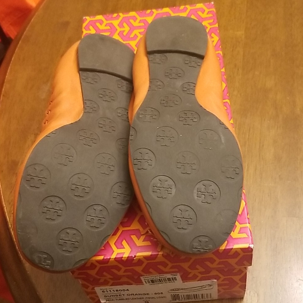 Orange Tory Burch shoes - Picture 4 of 11